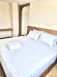 The Moment Hotel - Ban Bang Khan - 8