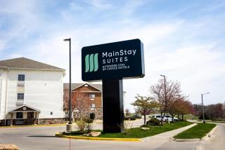 MainStay Suites Coralville - Iowa City - Coralville - 8