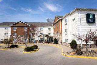 MainStay Suites Coralville - Iowa City - Coralville - 9