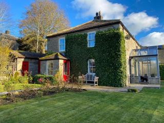 Belle Vue House-Ukc4502 - Eggleston - 0