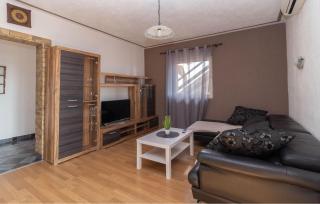 Stunning Apartment In Gornji Karin - Gornji Karin - 8