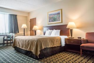 Quality Inn & Suites Palm Island Indoor Waterpark - Batavia - 3