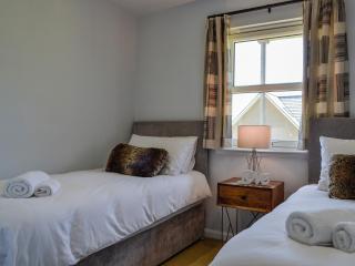 Queens View Lodge - Inchmarlo - 7
