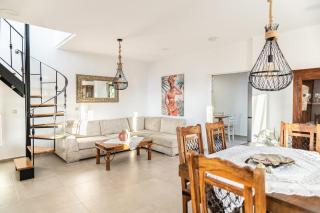 Villa Gina Luxury Maisonette - Gálipe - 8