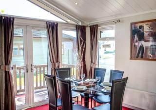 The Lodge - Stepaside - 3
