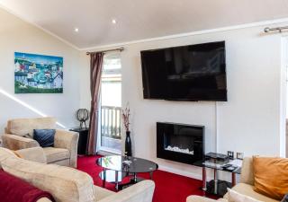 The Lodge - Stepaside - 4