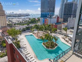 Stylish City Getaway with Pool Skyline Views - Miami - 6
