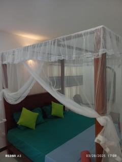 Solace Transit Villa - Katunayake - 4