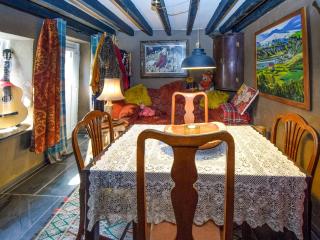 Rainbow Cottage - 6