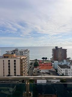 Azure Horizon Wellawatha by Tequila Holidays - Colombo - 1
