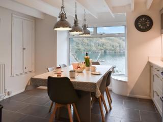 Crew Quarters - Fowey - 5
