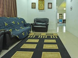 OYO HOME 90646 Casaria Paka Homestay - Paka - 8