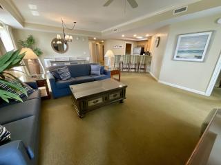 Ocean Front, 1602 Royale Palms, Full Amenities condo - Myrtle Beach - 8