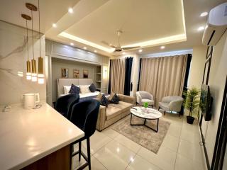 Sky Palace Executive Living Opp Centaurus mall Islamabad - Islamabad - 6