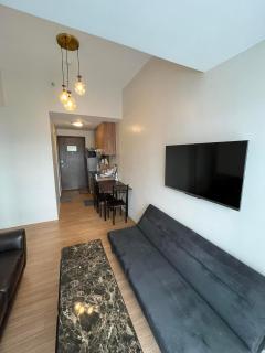 1BR Condo at The Loop - Pontud - 2