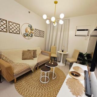 Lumiére Soleia 1BR Sunset View Up to 6 Guests - Butuan - 0