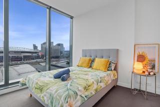 Fantastic City Views 1min SouthernCross Station Skybus Free Tram - 7