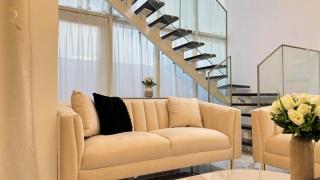 Masdar City 2BR Cozy Family Escape Pool Access - Abu Dhabi - 7