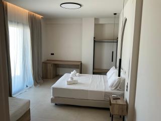 Lotus Serenity Suites - Ammoudara - 4