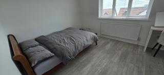 4-Bed Townhouse with Sea Views - Hythe - 4