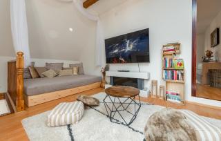 Nice Home In Udbina With House A Panoramic View - Udbina - 7