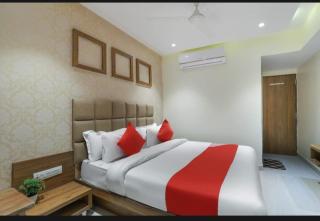 Hotel Rose Gold - 8