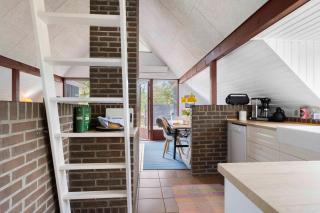 Lovely House On Secluded Natural Plot Near Beach - Mølby - 3