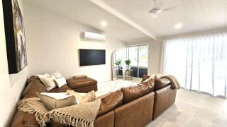 Perfection in Pallarenda With Pool & Studio Apt - Pallarenda - 1