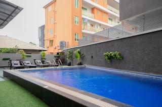 2 Bedroom Admiralty, Phase 1 - Lekki Phase 1 - 3