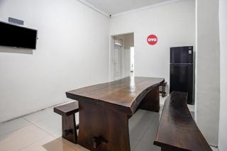 OYO 93477 Almahyra Guest House Syariah - Jambi - 9