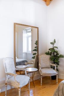 Cozy Stay w/ AC and View - Porto - 9