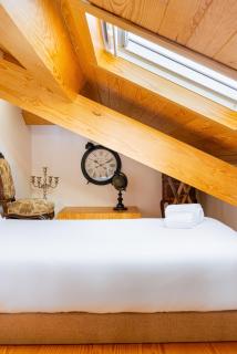 Cozy Stay w/ AC and View - Porto - 5