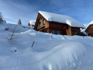 Chalet mit Sauna und Hot Tub - Hochrindl - 5