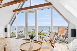 Luxury Holiday Home With Sea View - Svaneke - 6