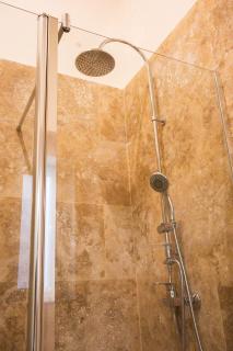 NEW Apartment in Sliema by People & Places - Sliema - 2