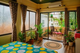 cozy room with balcony - Calcutta - 9