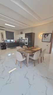 Luxury Penthouse Escape - Mobushipe - 4