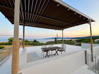 Okeanos House - - 0