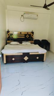 Jagdamba Lawn & Home Stay - 0
