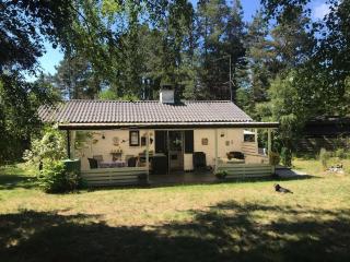 Cozy And Updated House On Large Private Lot, - Højby - 9