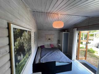 Cozy And Updated House On Large Private Lot, - Højby - 2