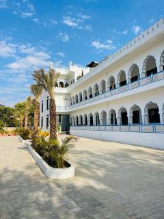 Hotel Basant palace - 1