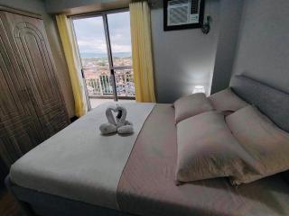 Verdon Deluxe and Suites 2 bedrooms Condotel - Davao - 9