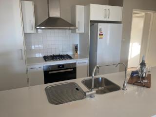 Atwell Family Accommodation - - 3