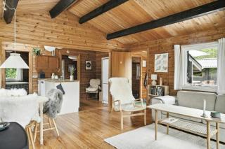Simple Life In Traditional Home By Lyngså Beach - Sæby - 3