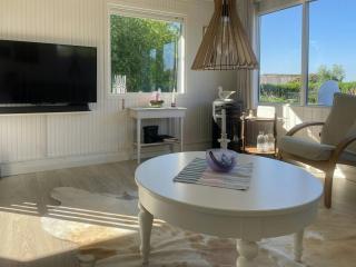 Retro Cottage With Fjord View - Storvorde - 2