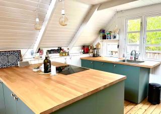 Colorful Summerhouse Close To The Sea - Maribo - 8