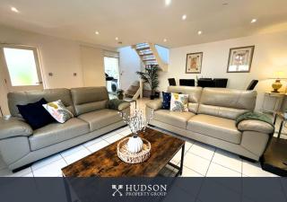 Home with Rear Terrace in Ironbridge - Ironbridge - 0