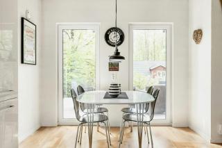 Modern Stone House With Hot Tub In Åsljunga Forest - 5