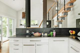 Modern Stone House With Hot Tub In Åsljunga Forest - 6